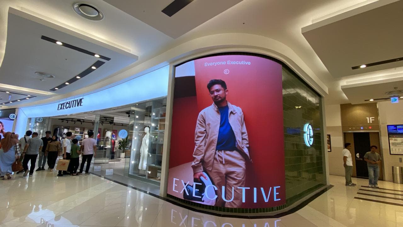 Curved LED Videotron for EXECUTIVE at AEON Mall BSD City, Tangerang
