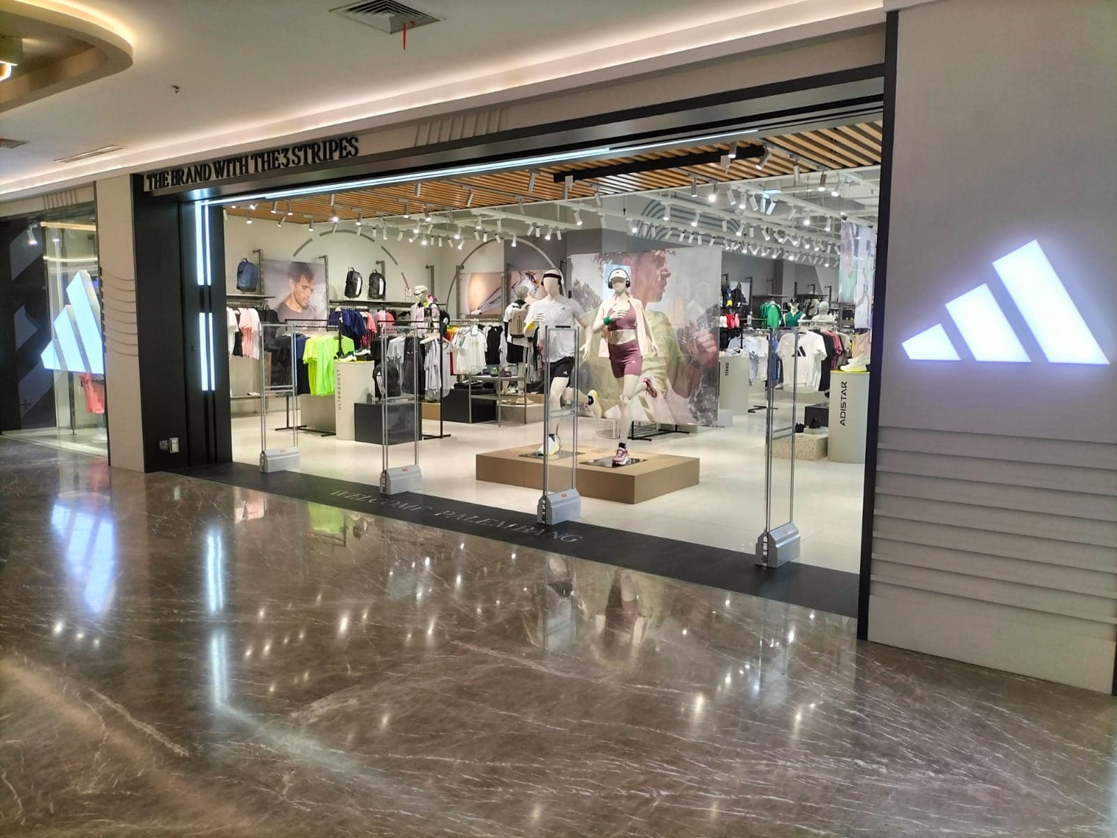 Acrylic alarm gate (EAS) for Adidas at Palembang Indah Mall, Palembang