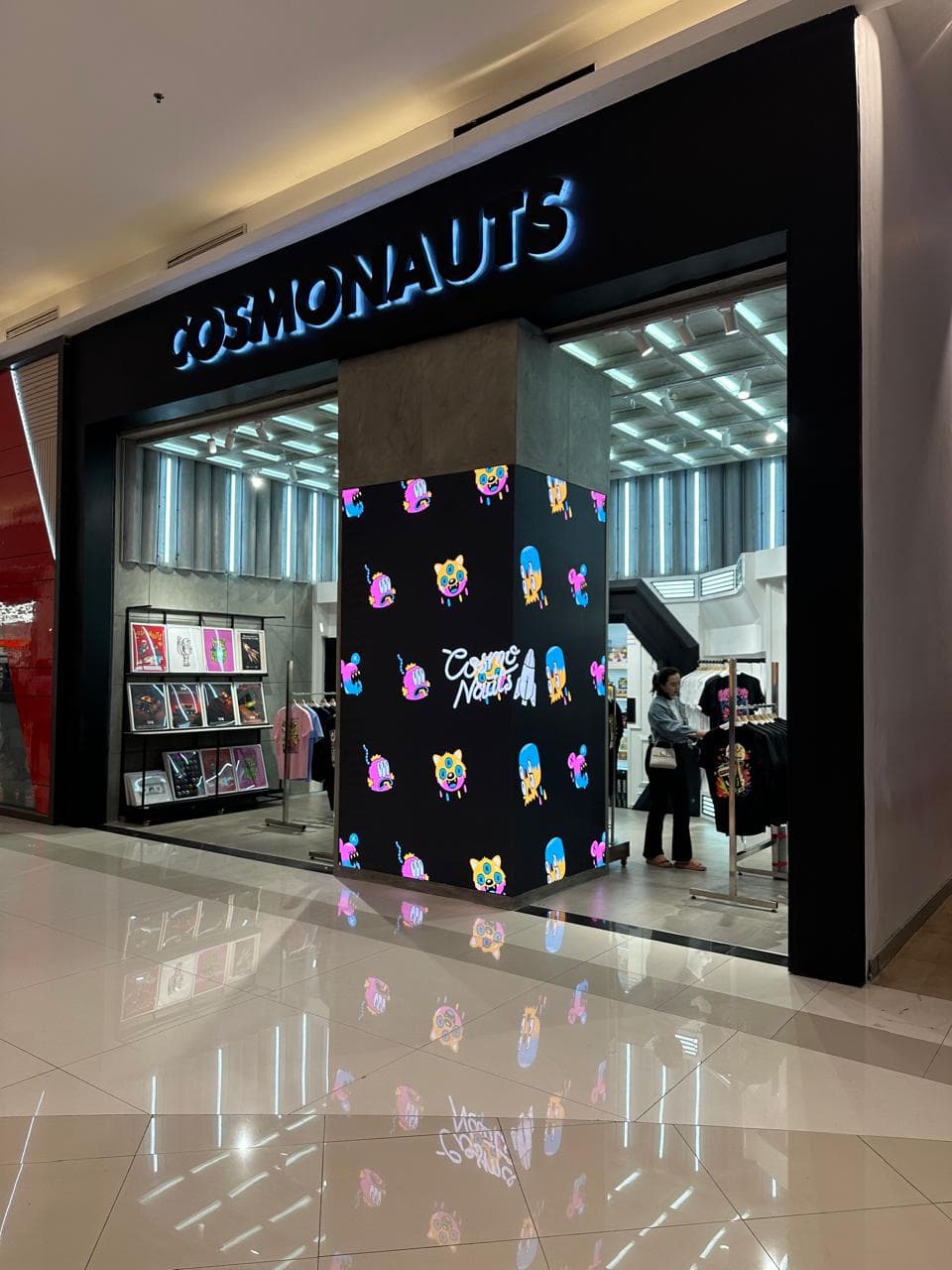 Flat LED Videotron for Cosmonauts at Mall of Indonesia, Jakarta
